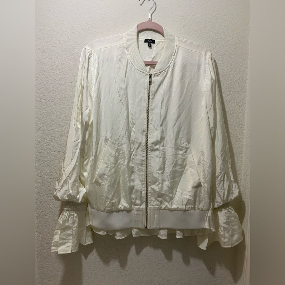 Clu off white top jacket style bell sleeves front zip